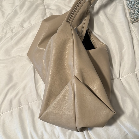 Zara Soft Shoulder Bag - Picture 4 of 4